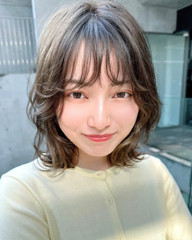 オリーブベージュミディアムレイヤー